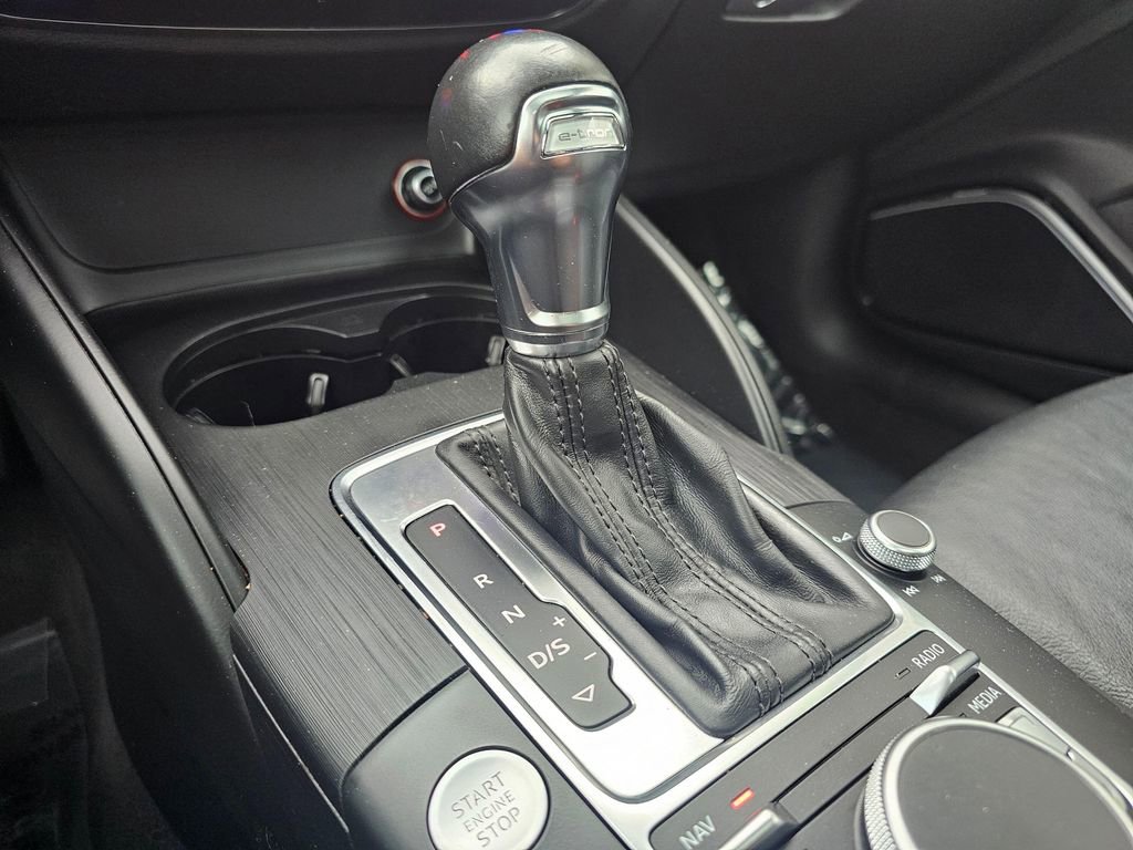 Used 2016 Audi A3 e-tron Premium Plus w/ Premium Plus Package image 39