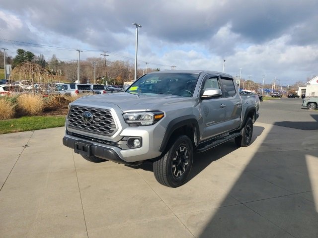 Used 2023 Toyota Tacoma TRD Off-Road image 3