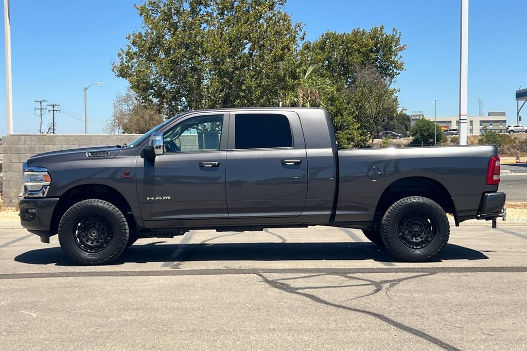 Used 2024 RAM 3500 Laramie AWD/4WD image 9