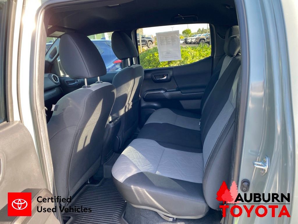 Used 2022 Toyota Tacoma TRD Off-Road w/ Technology Package AWD/4WD image 26