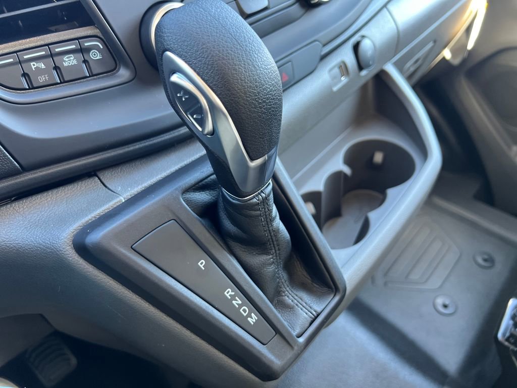 New 2025 Ford Transit 250 148 Medium Roof image 25