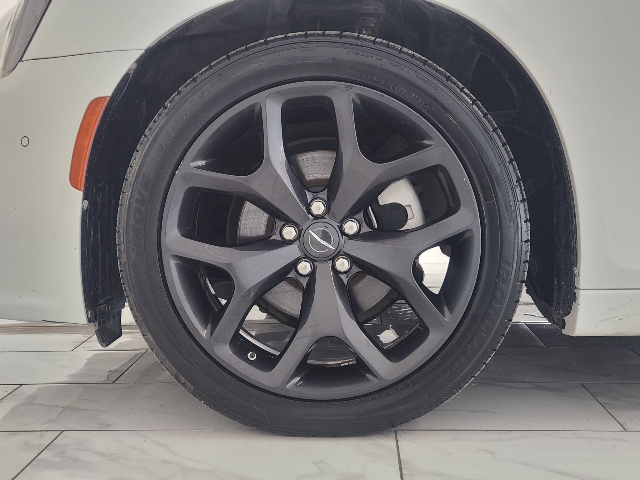 Used 2022 Chrysler 300 Touring L RWD image 10