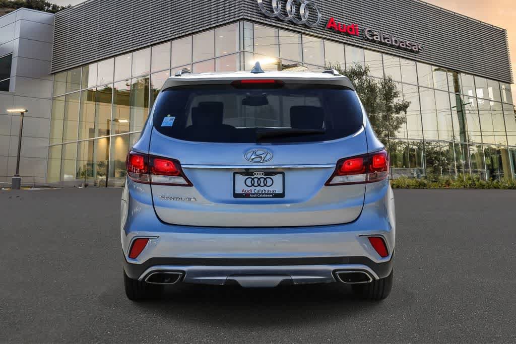 Used 2017 Hyundai Santa Fe SE image 3