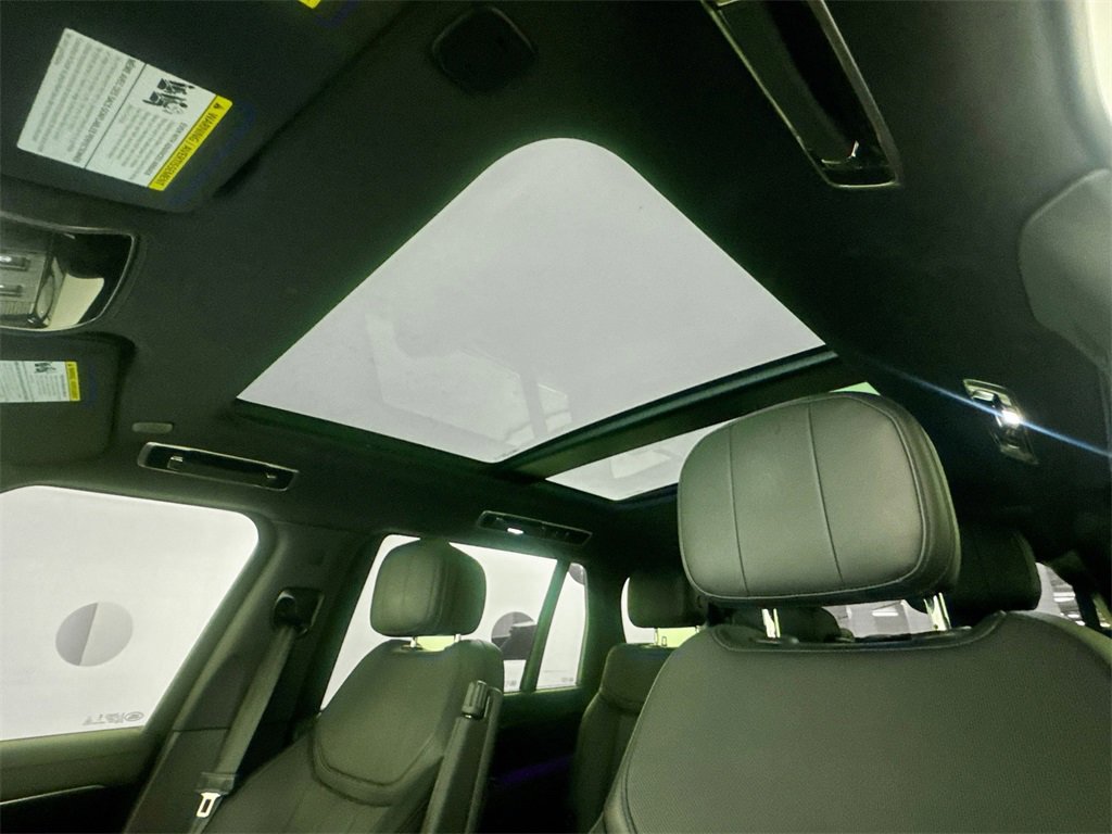Used 2024 Land Rover Range Rover Long Wheelbase SE image 21