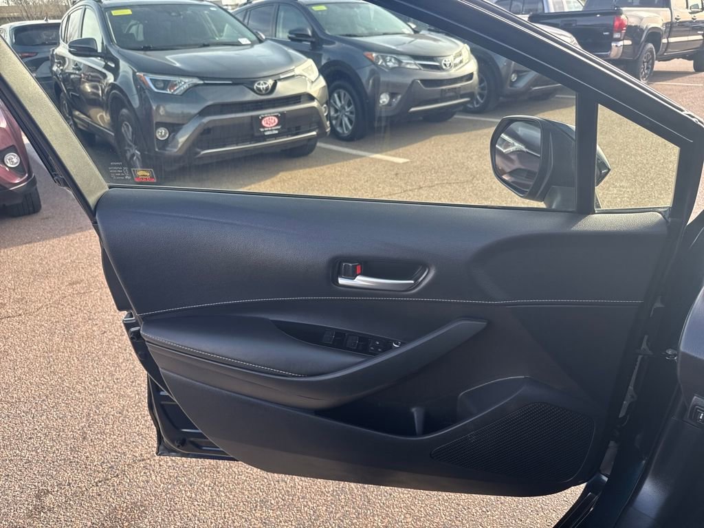 Used 2021 Toyota Corolla SE image 34