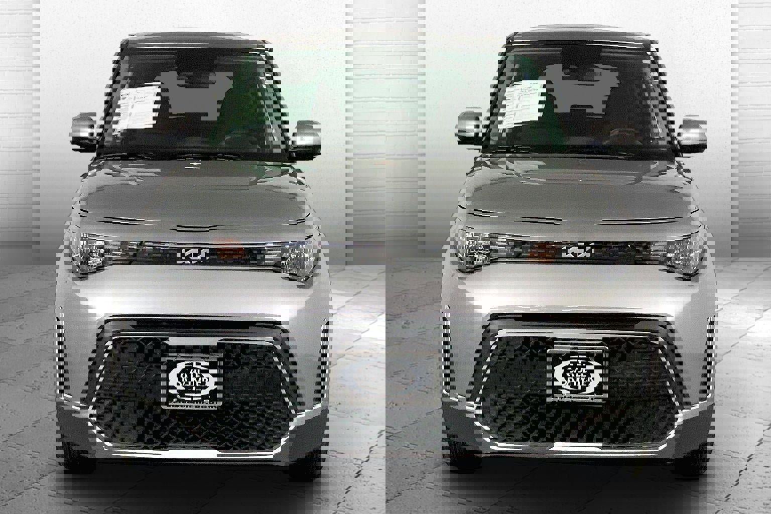 Used 2025 Kia Soul LX w/ LX Technology Package image 2