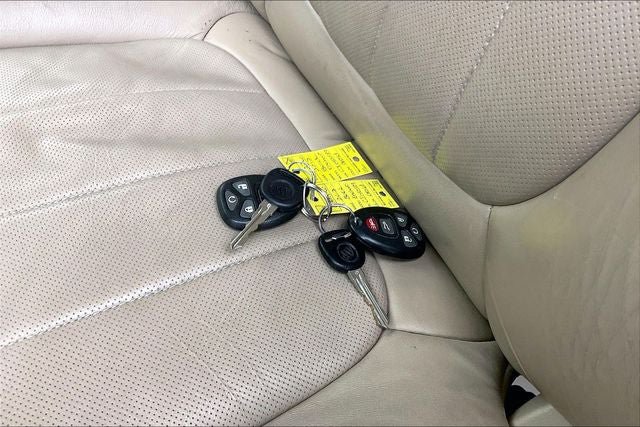 Used 2012 Buick Enclave Leather w/ Trailering Provision Package FWD image 13