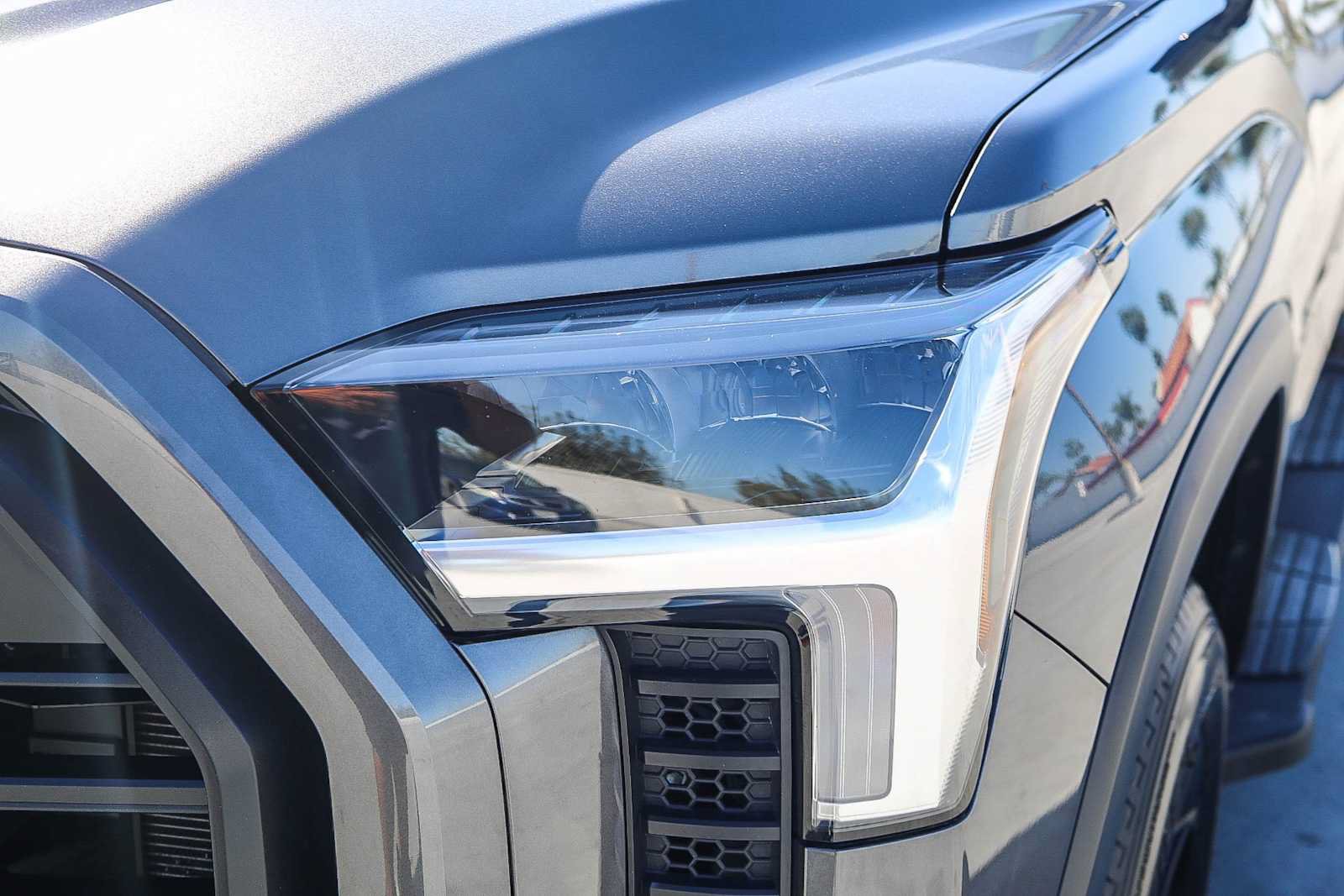 Used 2024 Toyota Tundra Limited w/ TRD Off-Road Package AWD/4WD image 8