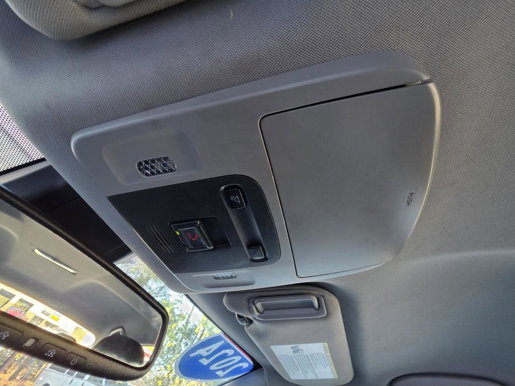 Used 2024 Toyota Camry SE w/ Convenience Package image 23