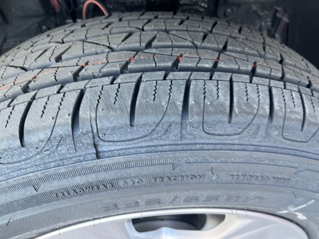 New 2025 Toyota RAV4 XLE image 28