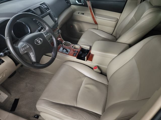 Used 2010 Toyota Highlander Limited w/ Extra Value Pkg 8 AWD/4WD image 11