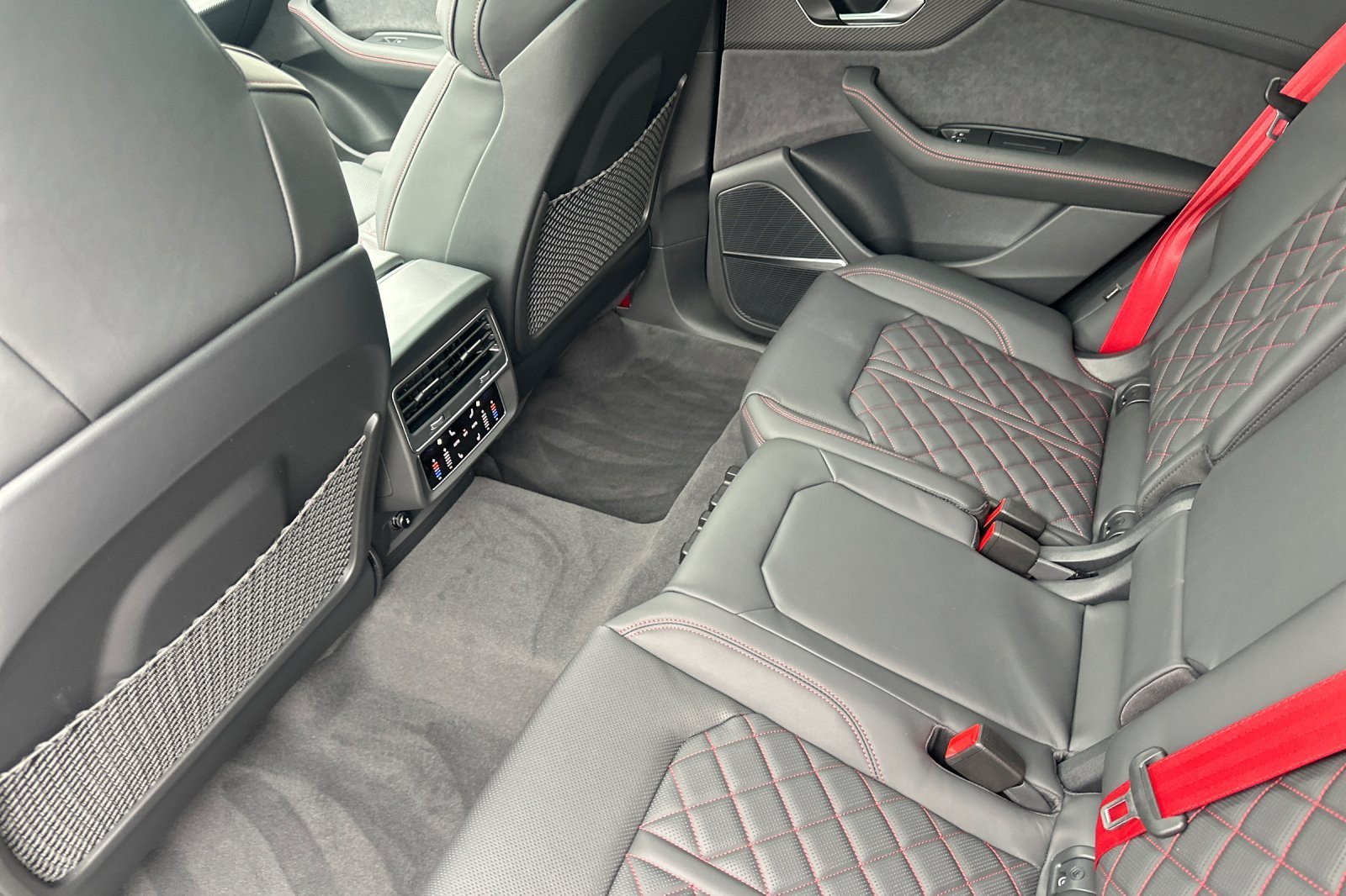 New 2026 Audi Q8 Prestige AWD/4WD image 11
