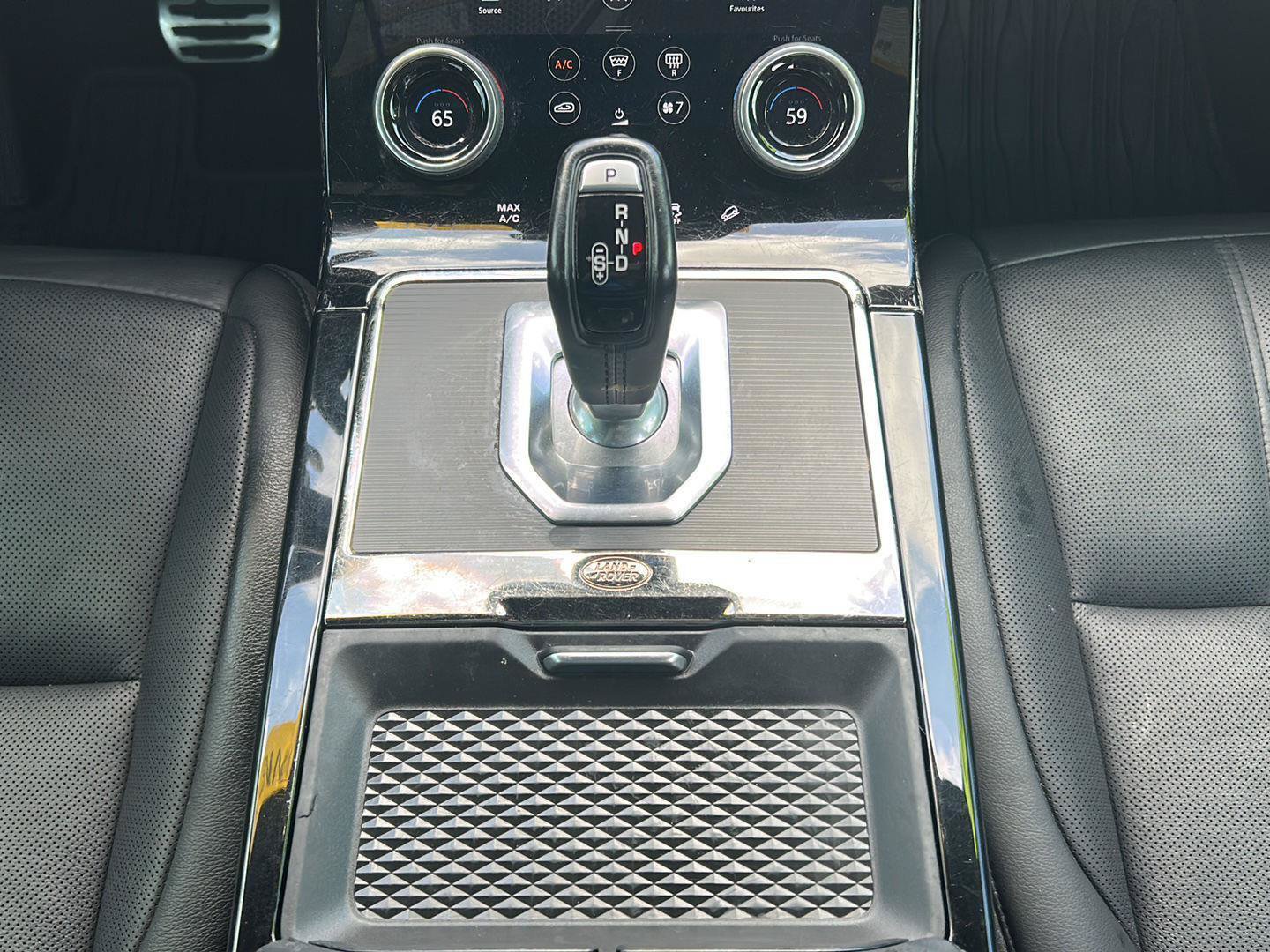 Used 2020 Land Rover Range Rover Evoque R-Dynamic SE AWD/4WD image 20
