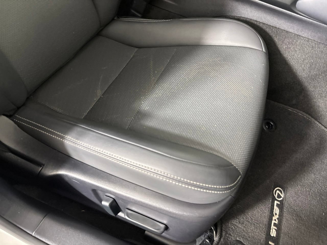 Used 2024 Lexus IS 300 w/ Comfort Package RWD image 32