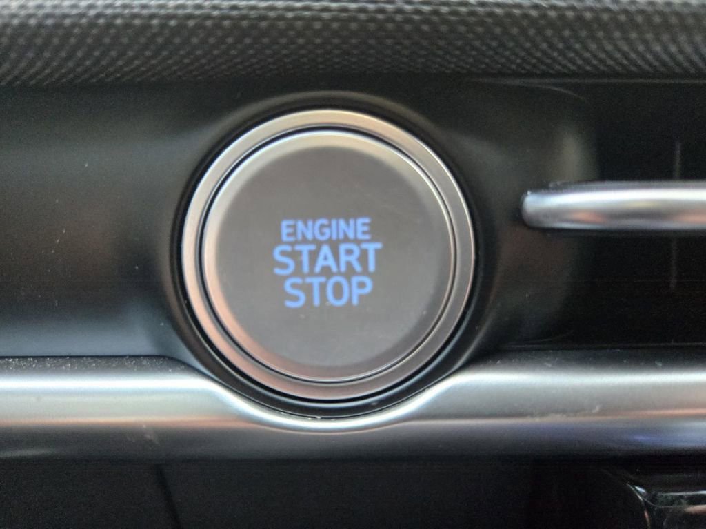 Used 2025 Hyundai Santa Cruz Limited image 31