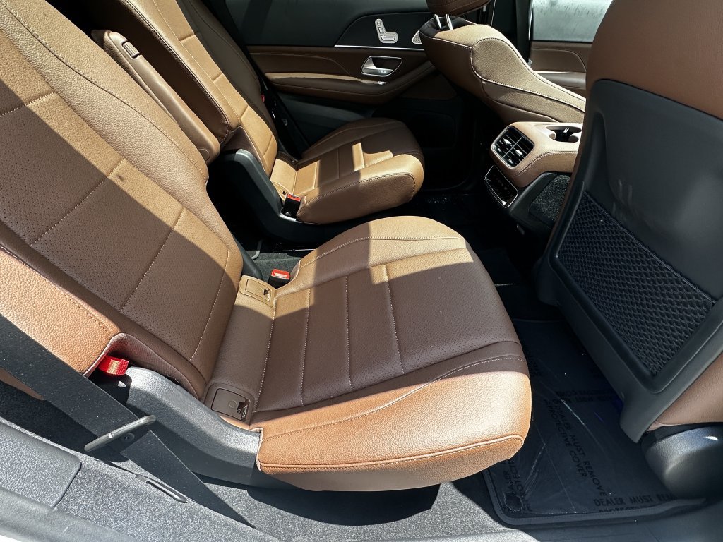 New 2026 Mercedes-Benz GLS 450 4MATIC image 18