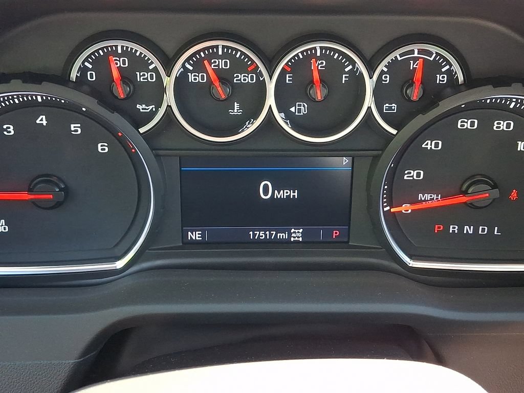 Used 2022 Chevrolet Silverado 1500 RST AWD/4WD image 19