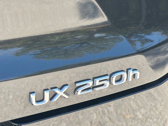 Used 2023 Lexus UX 250h FWD w/ Accessory Package (Z1) image 11