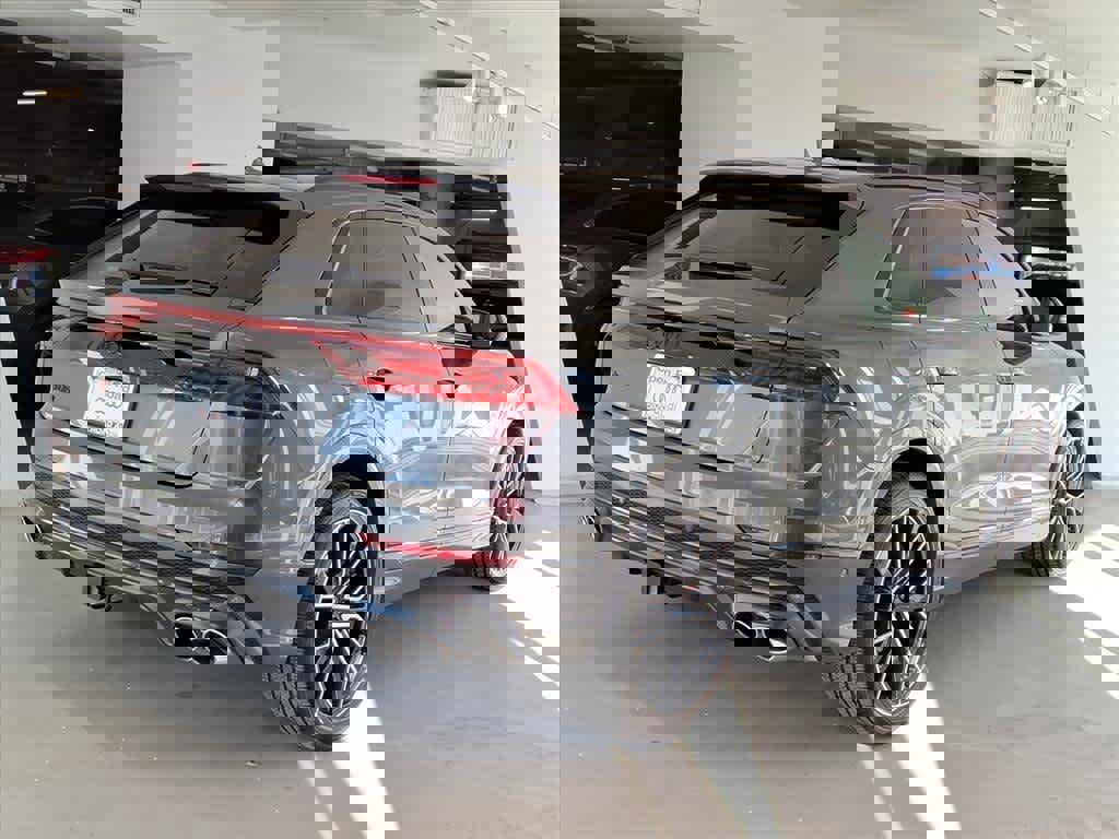 Used 2022 Audi SQ8 Prestige image 4