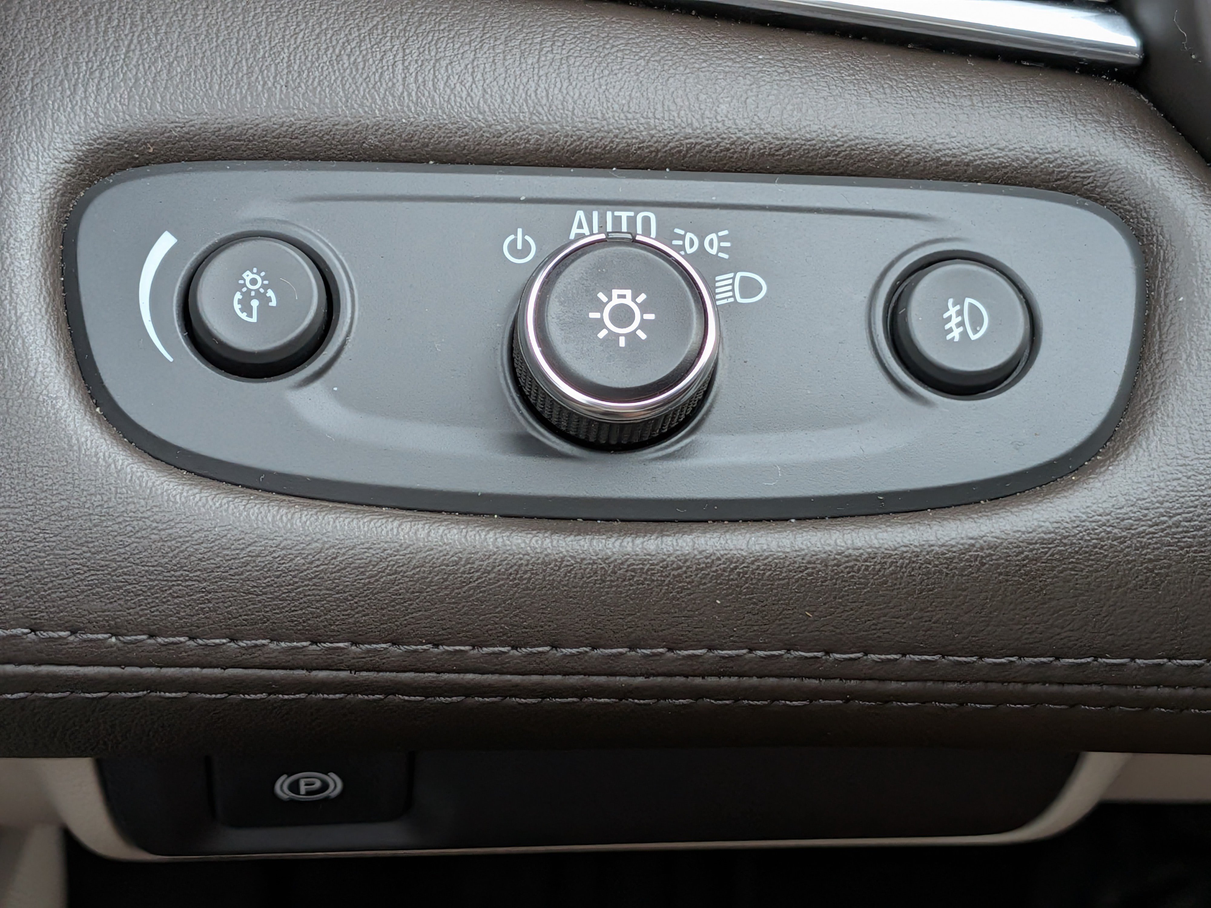 Certified 2018 Buick LaCrosse Essence w/ Sights and Sounds Package FWD image 22