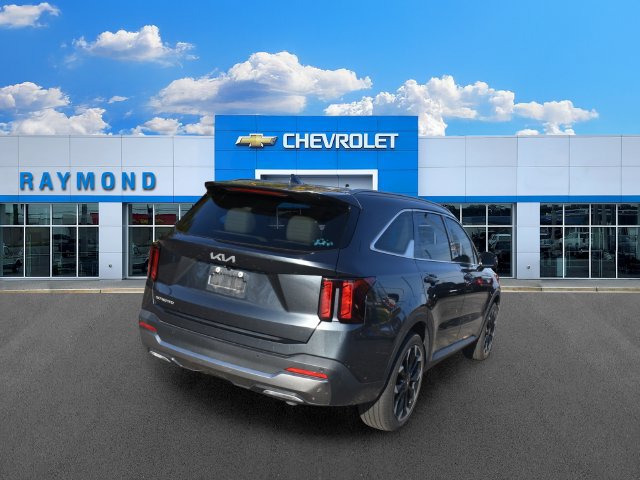 Used 2025 Kia Sorento EX FWD image 3