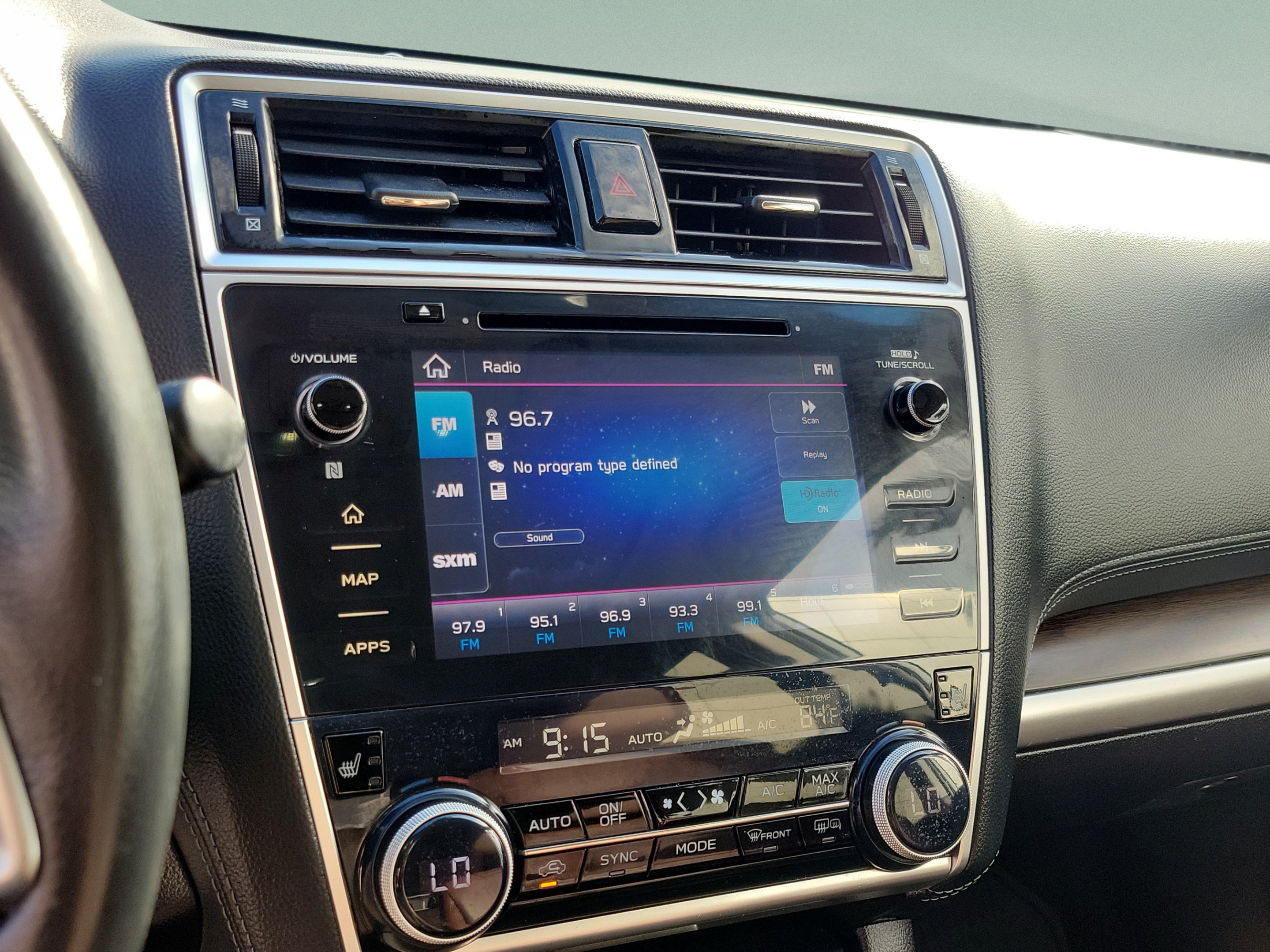 Used 2019 Subaru Outback 3.6R Touring w/ Popular Package #3A AWD/4WD image 14