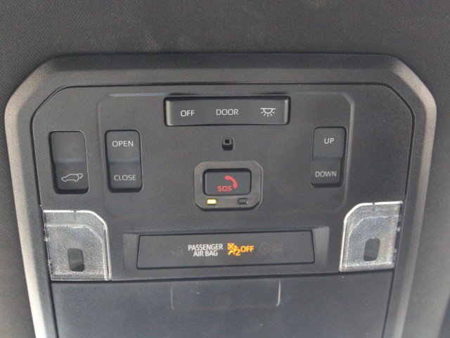 Used 2025 Toyota Sequoia Limited w/ TRD Off-Road Package AWD/4WD image 30