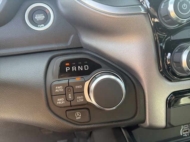 New 2026 RAM 1500 Big Horn AWD/4WD image 13