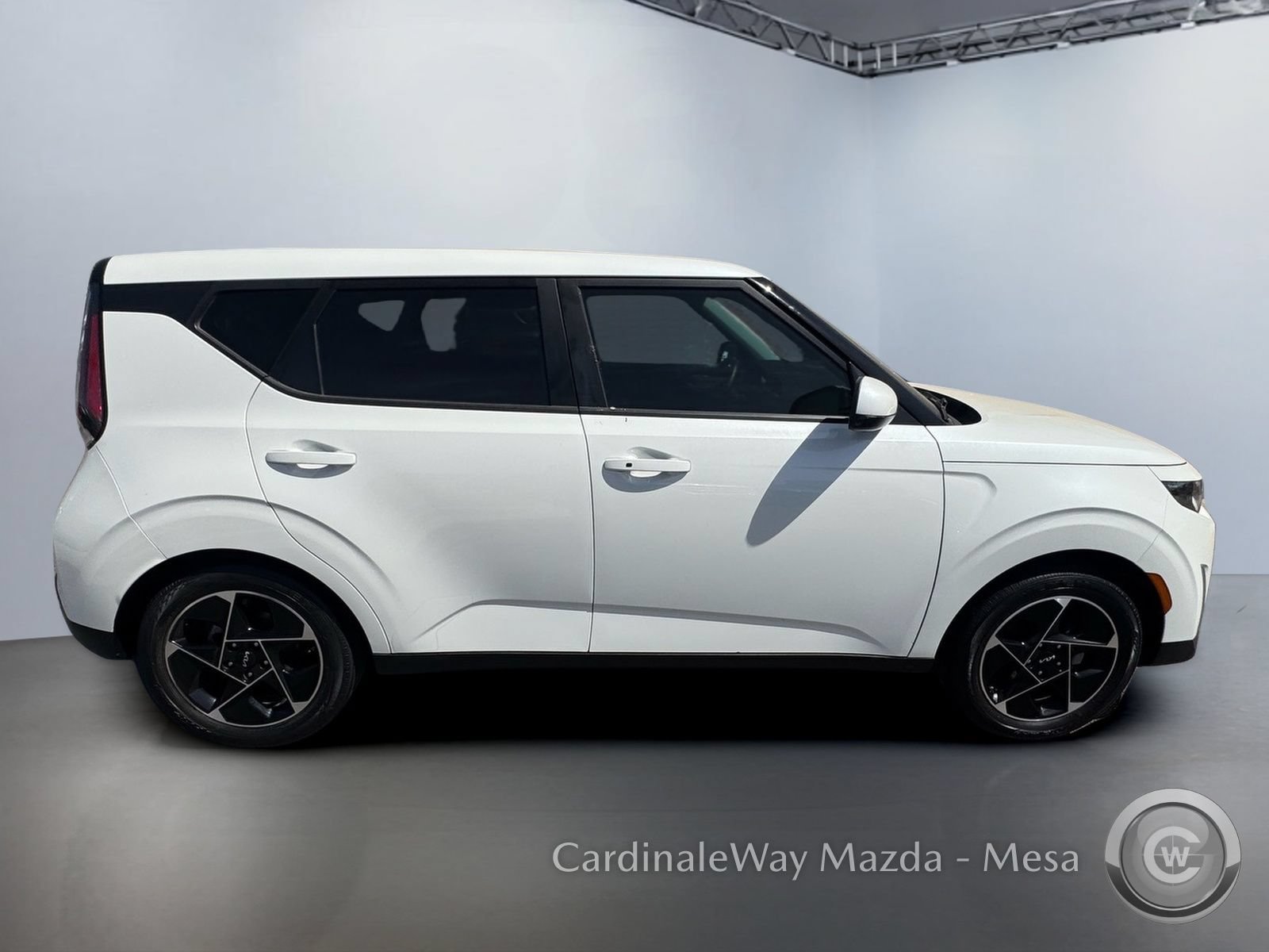 Used 2023 Kia Soul EX FWD image 3