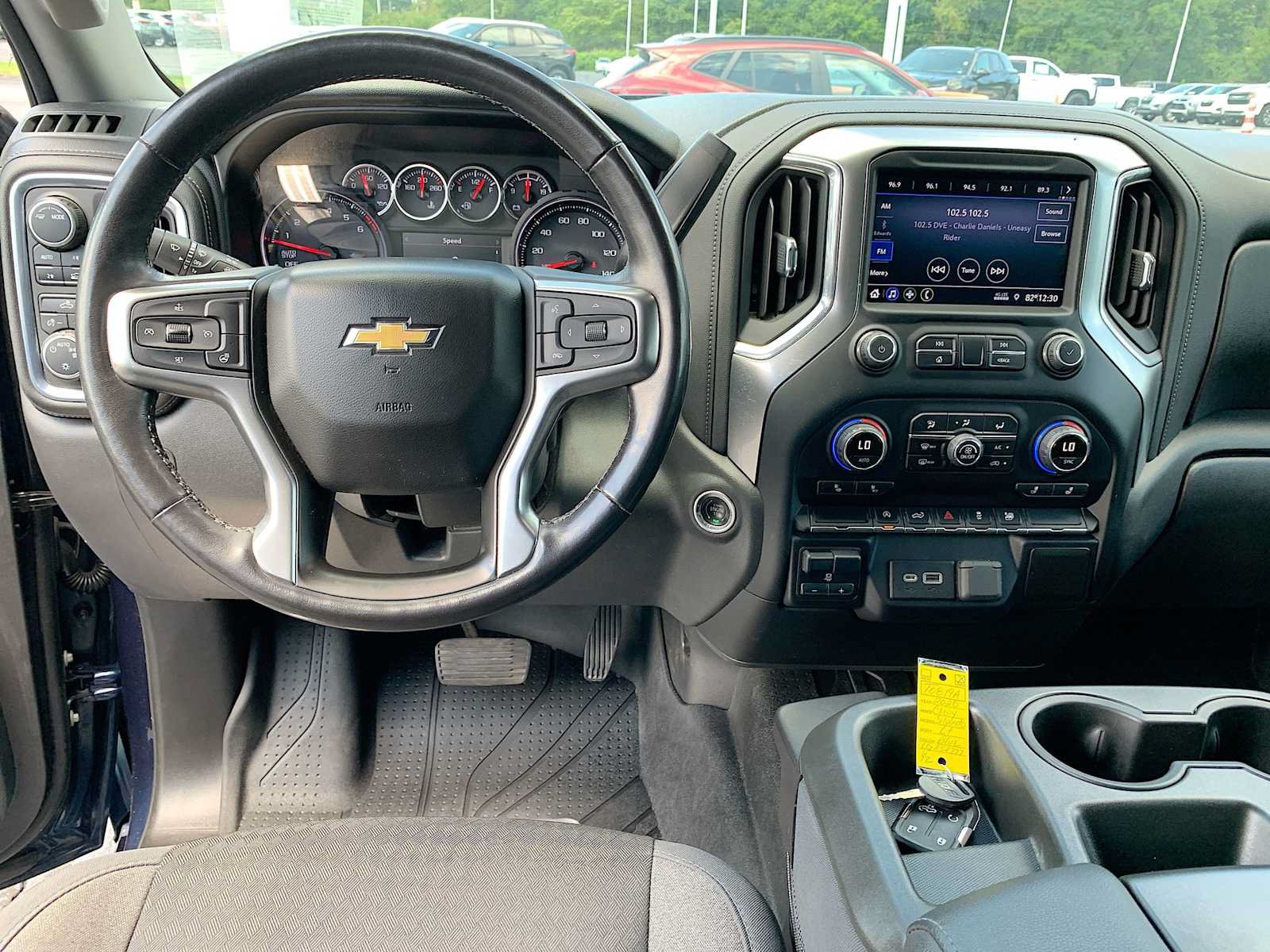 Used 2020 Chevrolet Silverado 1500 LT w/ All-Star Edition AWD/4WD image 19