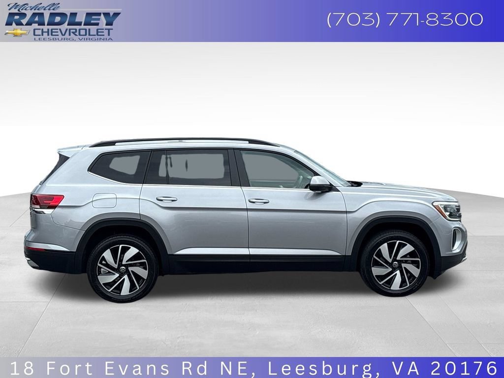 Used 2025 Volkswagen Atlas SE AWD/4WD image 7