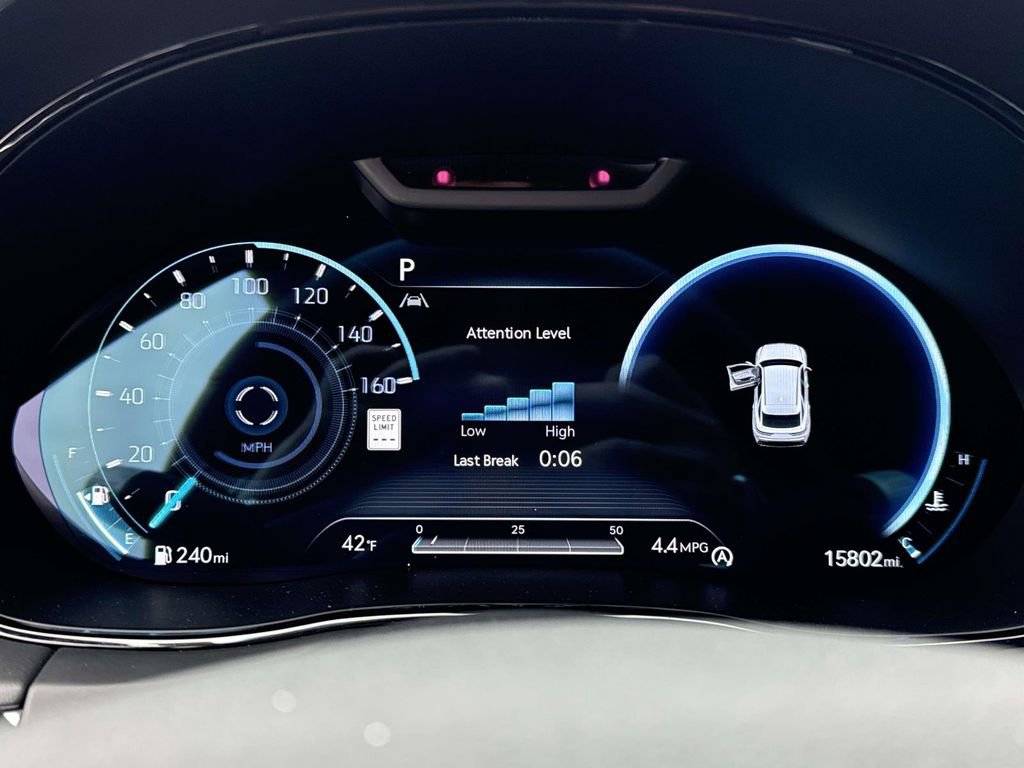 Certified 2023 Genesis GV70 2.5T w/ Sport Prestige Package image 21