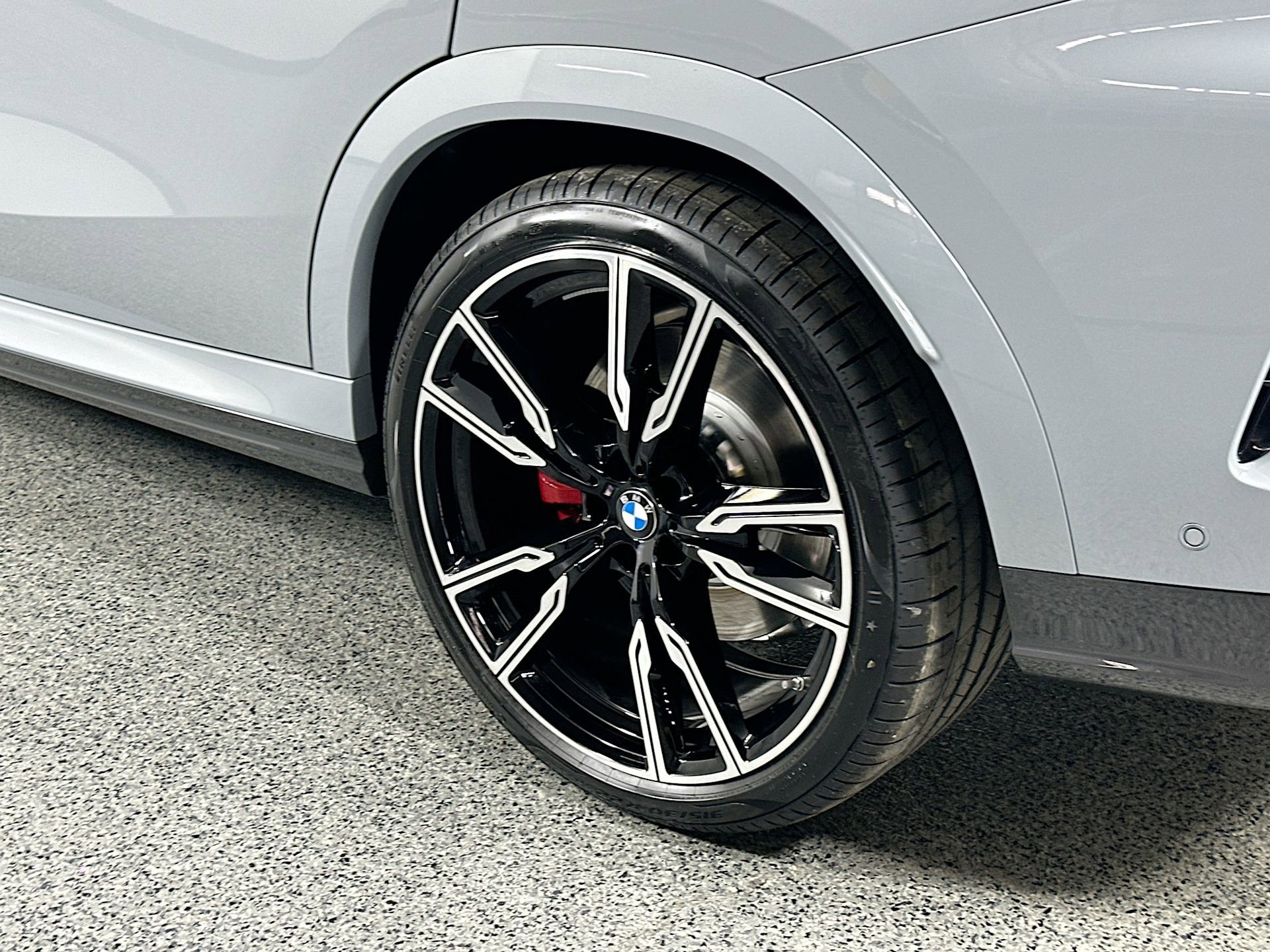 New 2026 BMW X6 M60i image 8