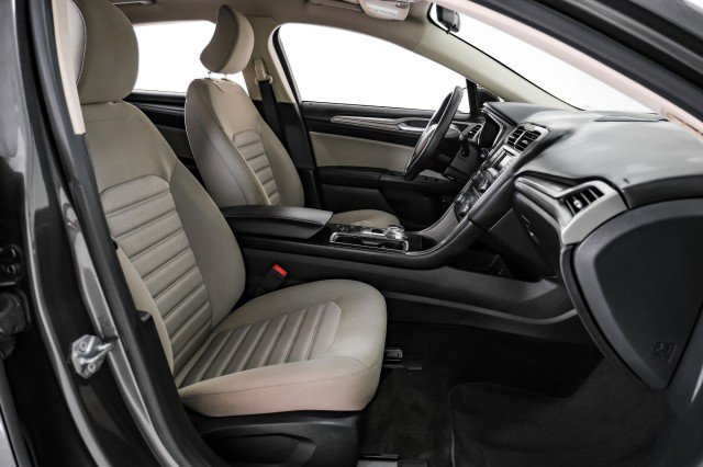 Used 2017 Ford Fusion S image 30