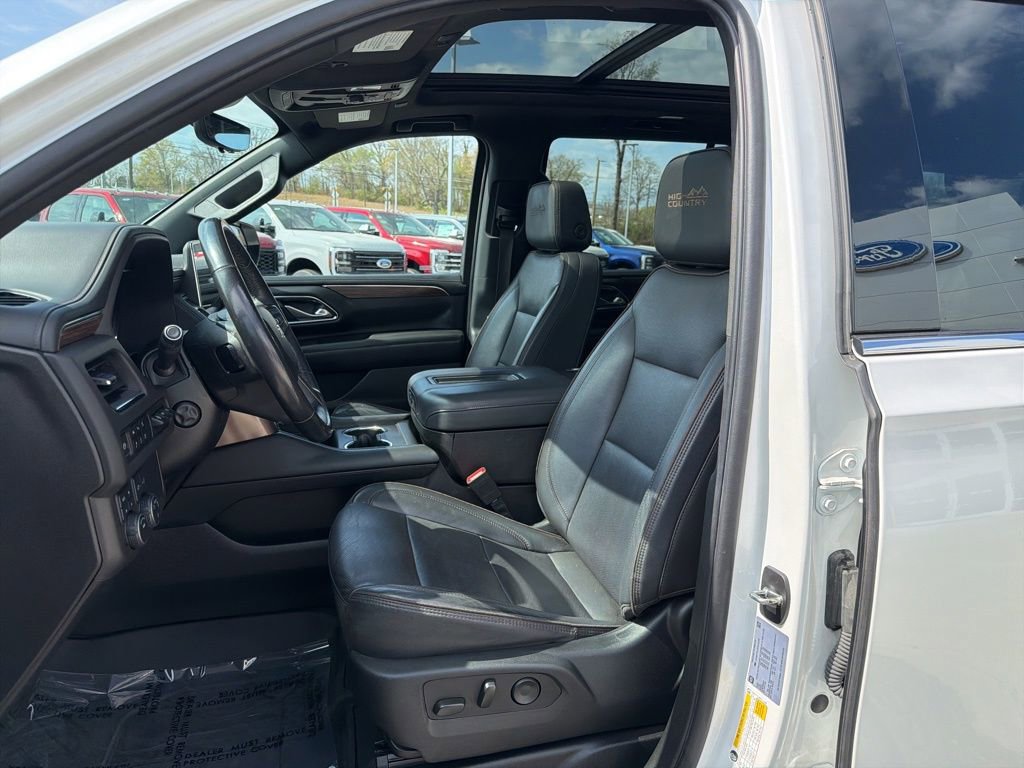 Used 2023 Chevrolet Tahoe High Country w/ Premium Package 2 AWD/4WD image 10