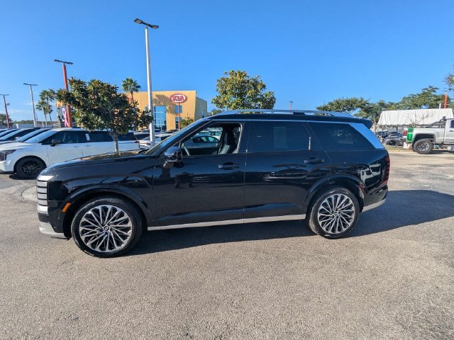 Used 2026 Hyundai Palisade Calligraphy FWD image 3