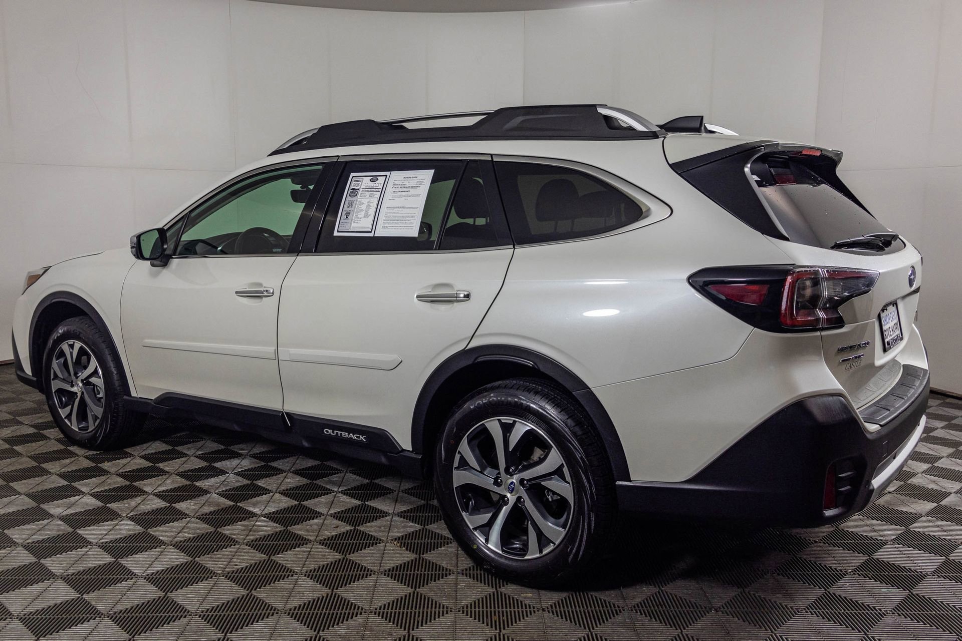 Used 2022 Subaru Outback Touring AWD/4WD image 23