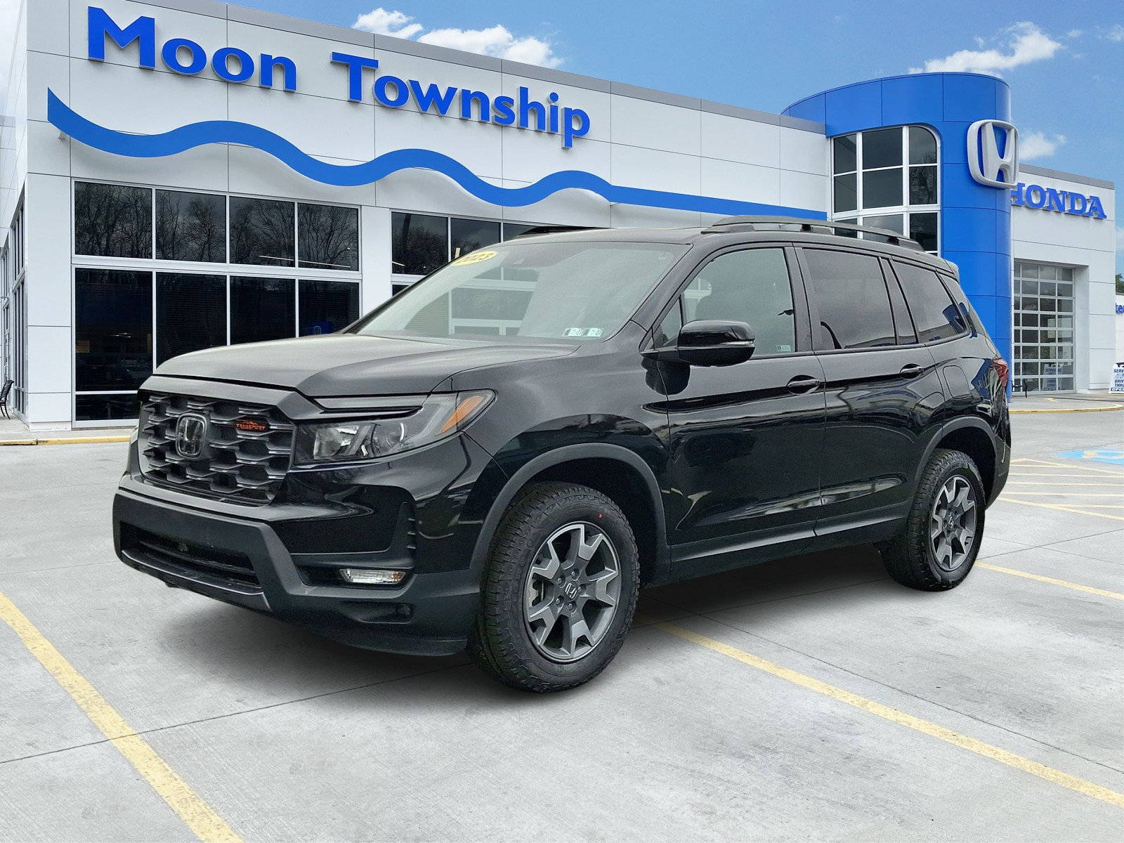 Used 2023 Honda Passport TrailSport image 3