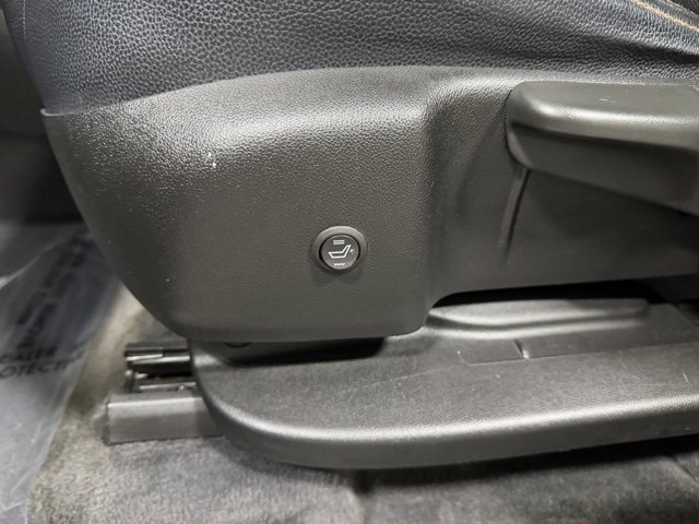 Used 2019 Chevrolet Traverse LS w/ LPO, Blackout Package image 21