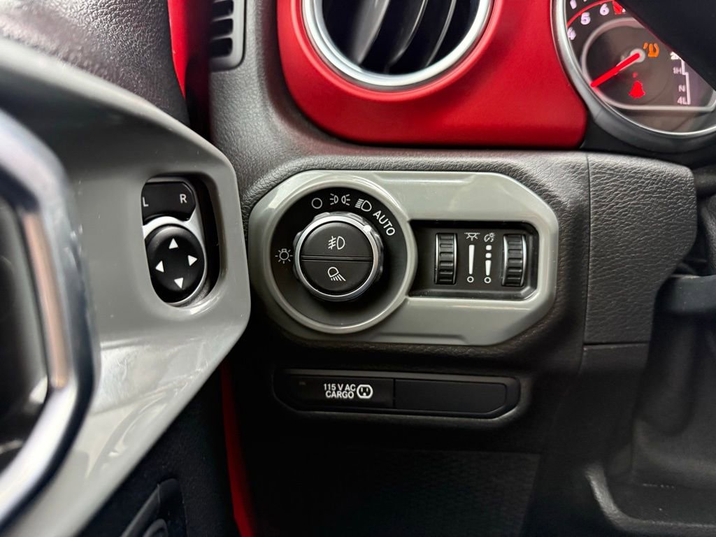 Used 2020 Jeep Gladiator Rubicon AWD/4WD image 13