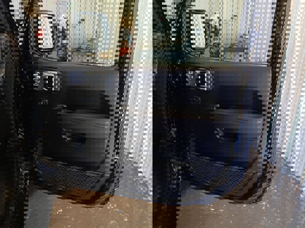 New 2026 Jeep Wrangler Unlimited Sport w/ Convenience Group image 26