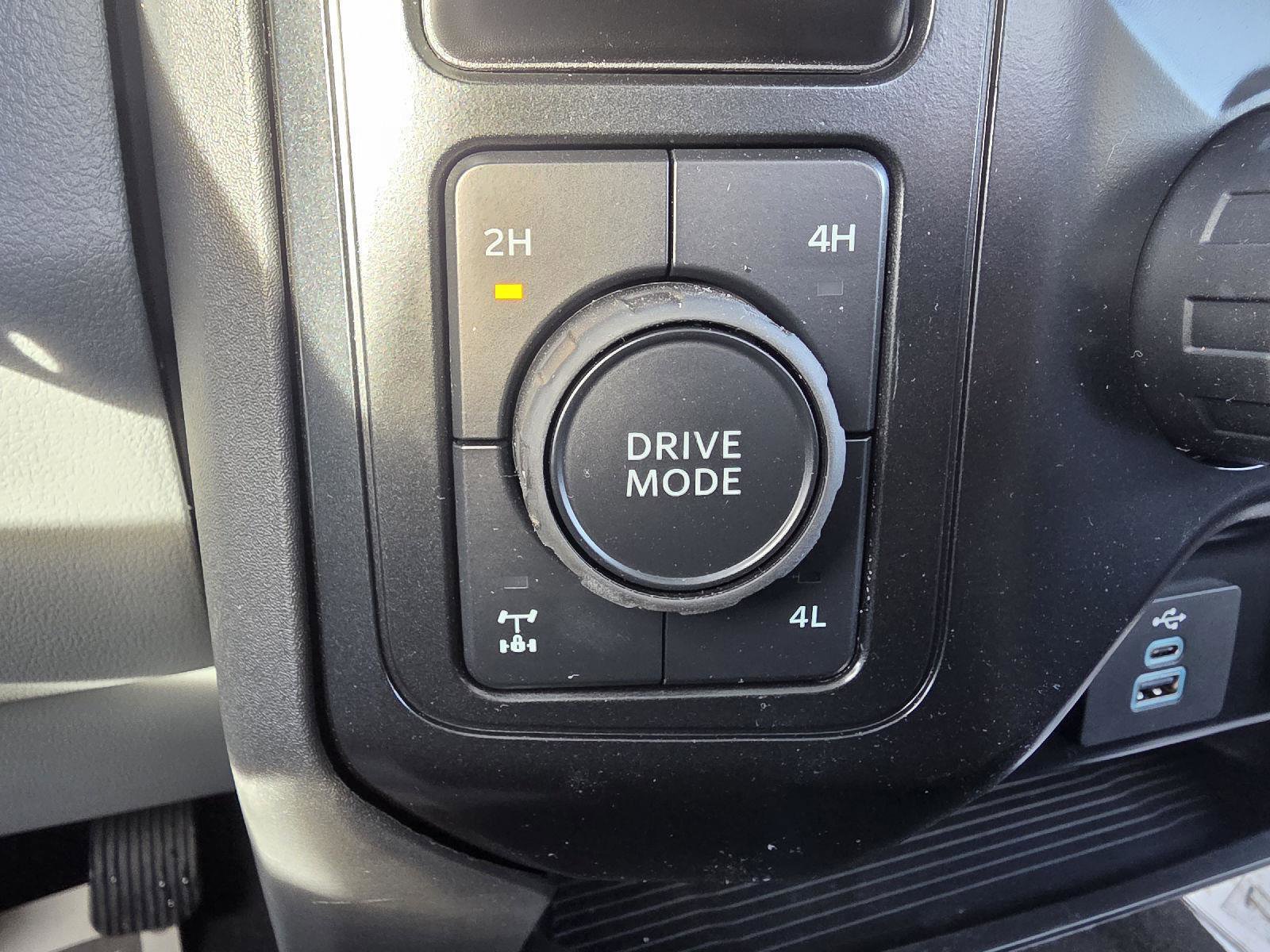 Used 2026 Ford F350 XL w/ STX Appearance Package image 4