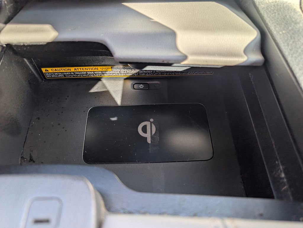 Used 2019 Toyota Avalon Touring w/ Advanced Safety Package image 16