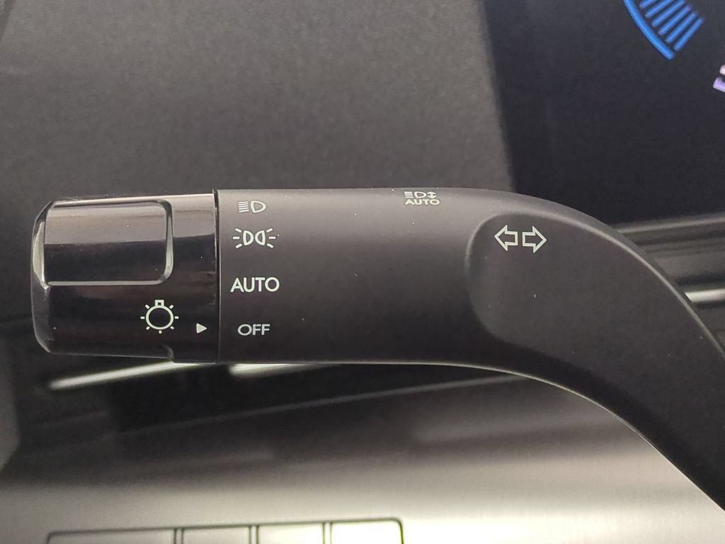 Used 2025 Hyundai Kona SEL FWD image 29