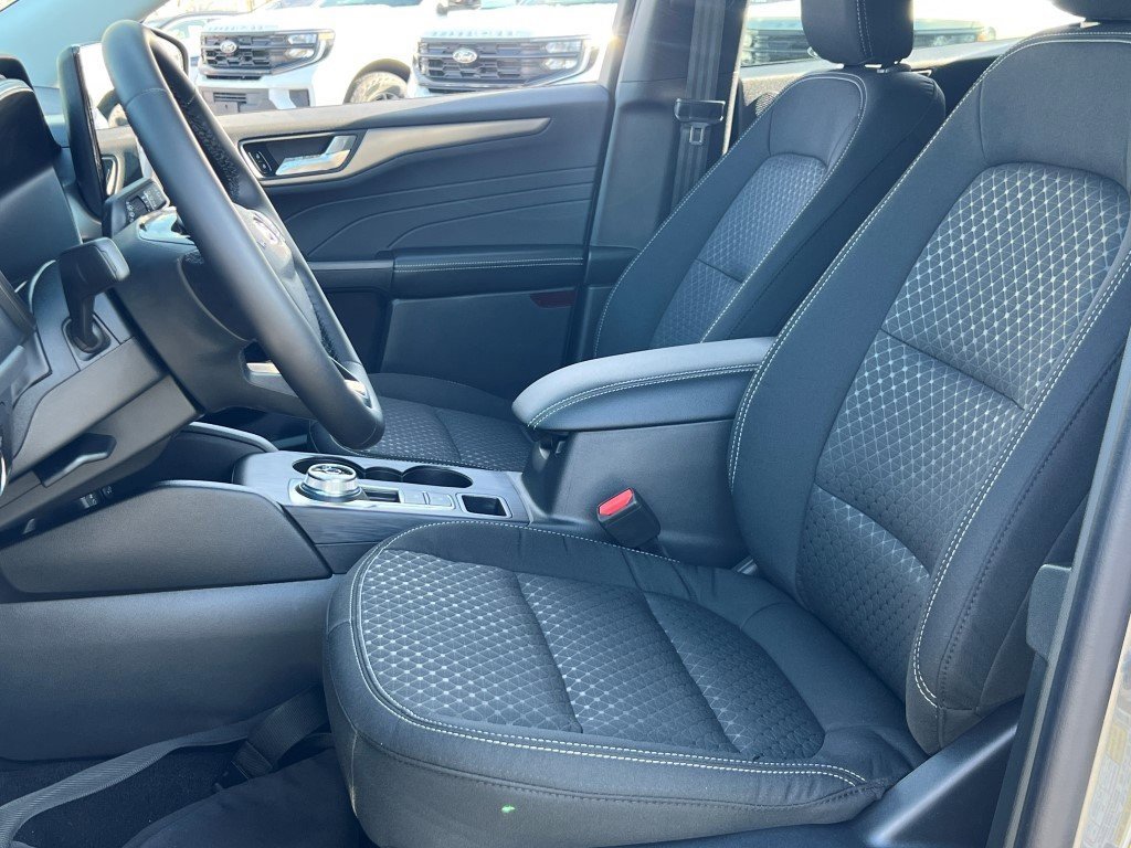 New 2026 Ford Escape Active w/ Active Premium Tech Pack AWD/4WD image 14