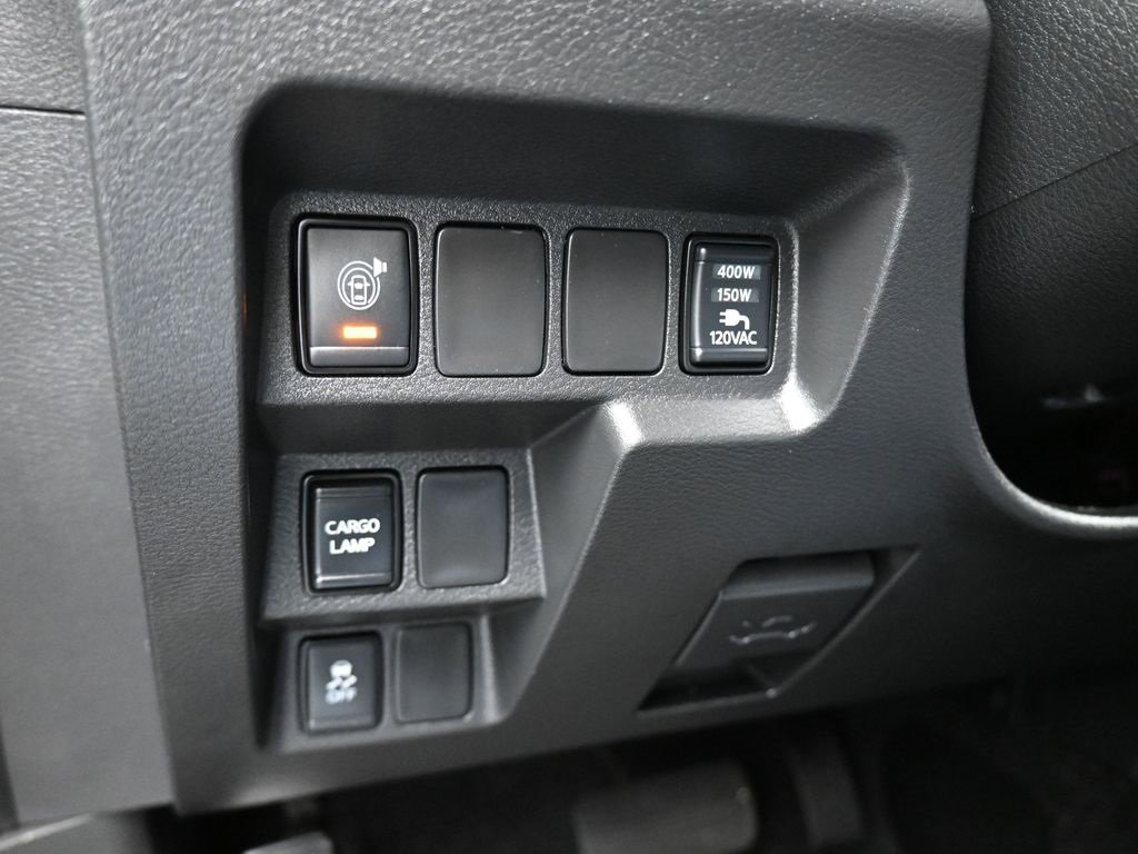 Used 2024 Nissan Frontier SV w/ SV Convenience Package image 26