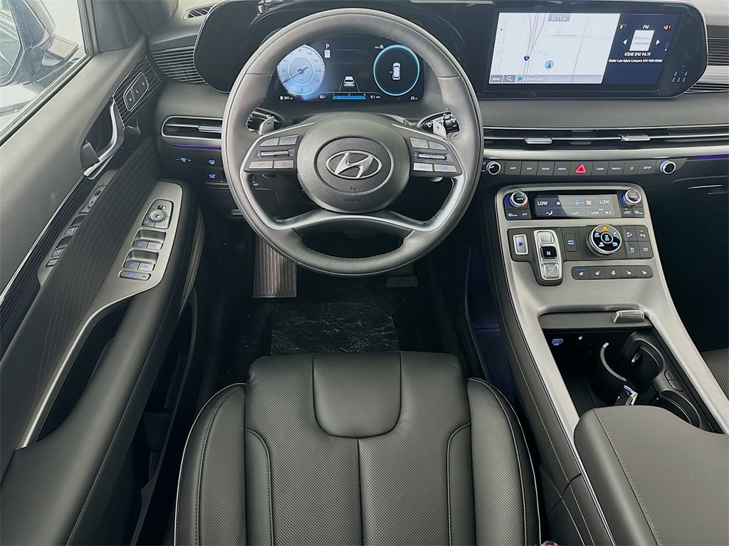 Used 2024 Hyundai Palisade Calligraphy image 24