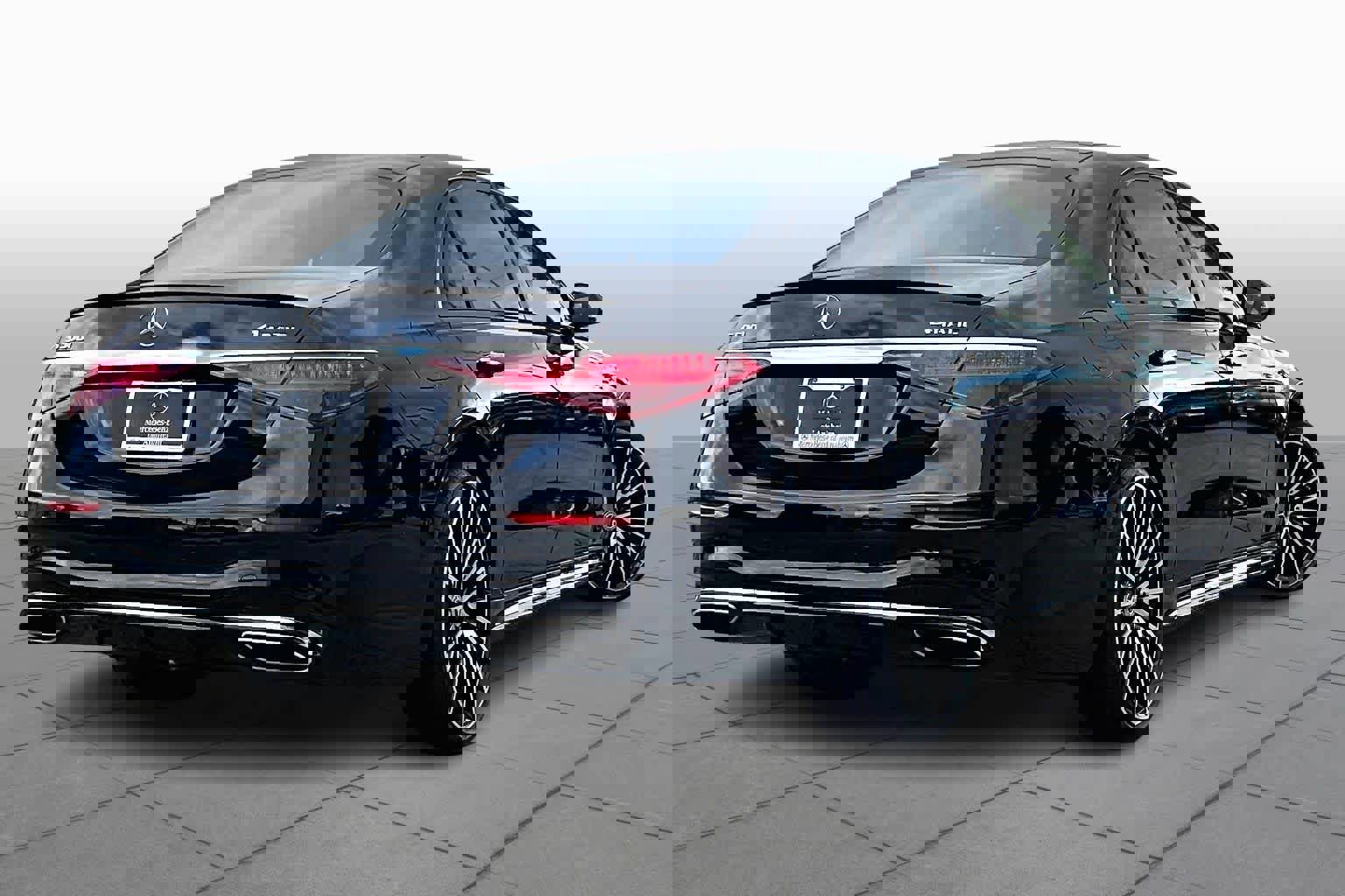 Used 2023 Mercedes-Benz S 500 S 500 w/ AMG Line image 14