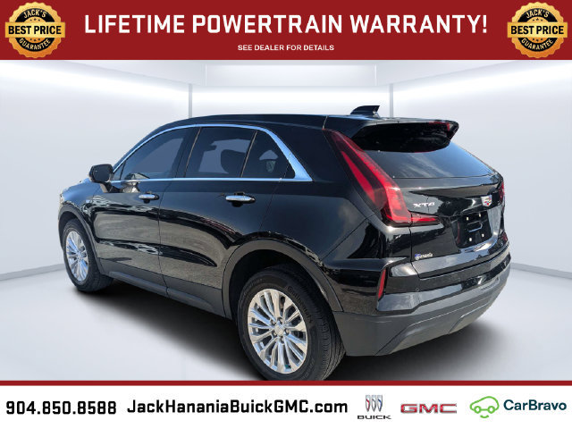 Used 2024 Cadillac XT4 Luxury w/ Cold Weather Package FWD image 5