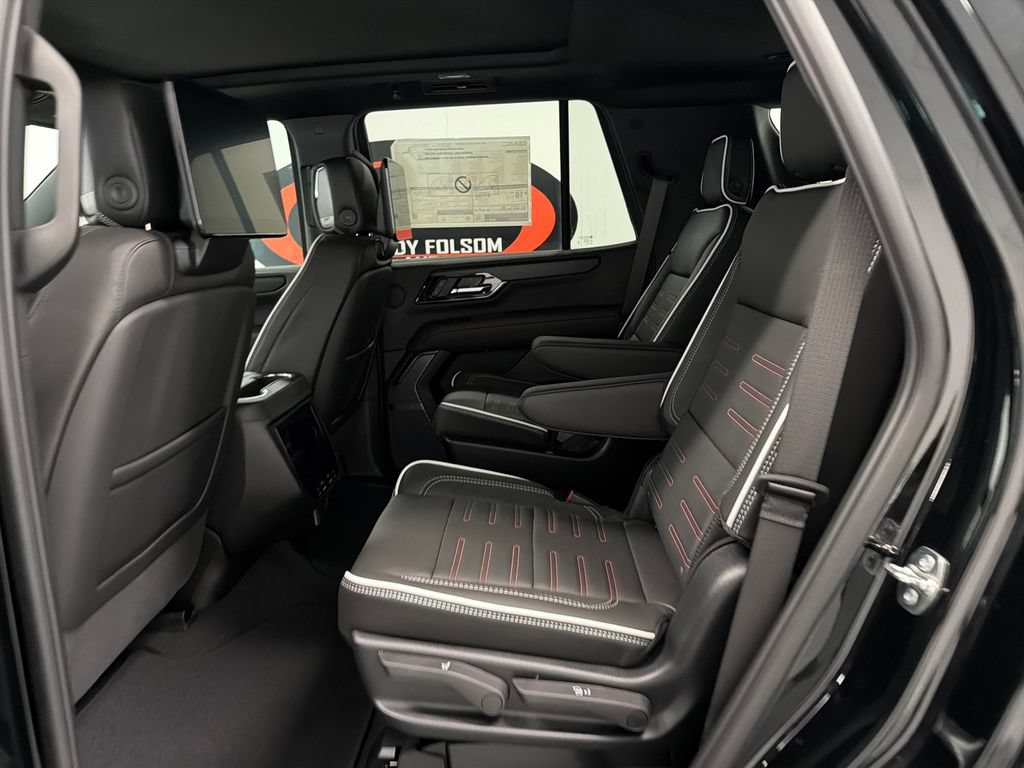 New 2026 GMC Yukon AT4 Ultimate AWD/4WD image 13